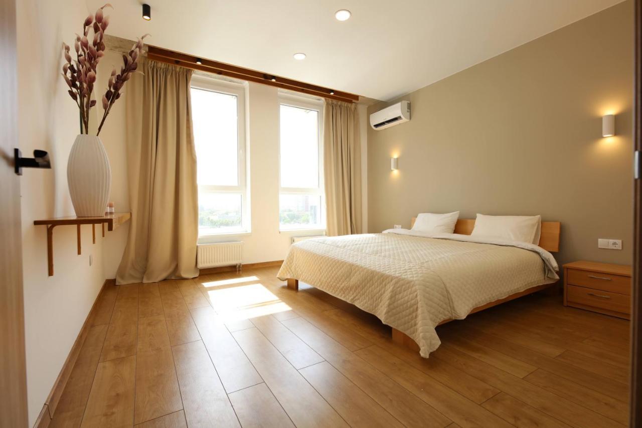 Nyvky Like Home - Nyvky Park - Apt 45 Kiev Ngoại thất bức ảnh
